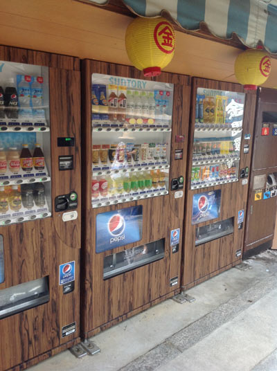 景観を損なわない自動販売機