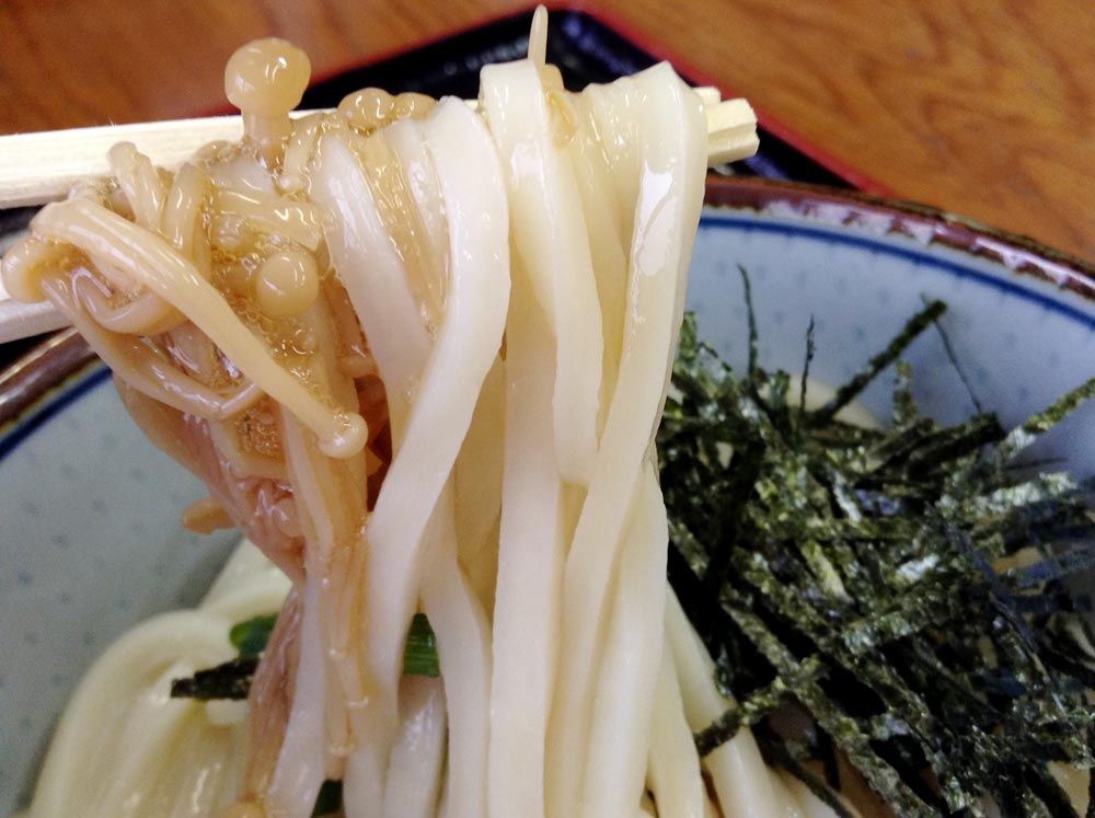 「なめたけぶっかけ」の細麺