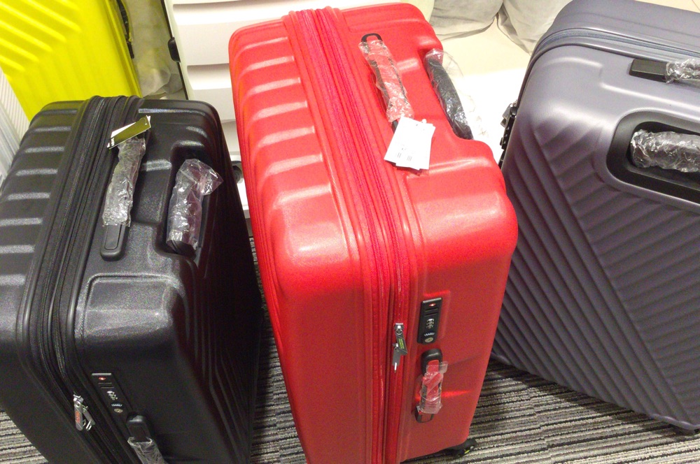 ファスナータイプのスーツケース