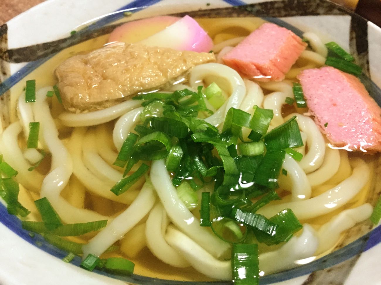 香川県らしく最後はうどんで。