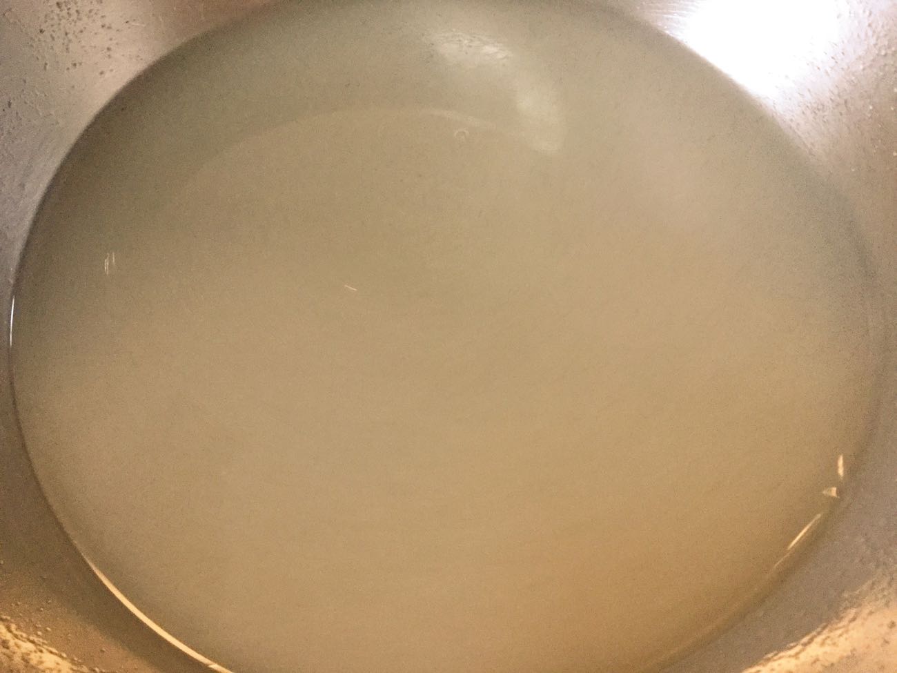 水がすっごく濁った