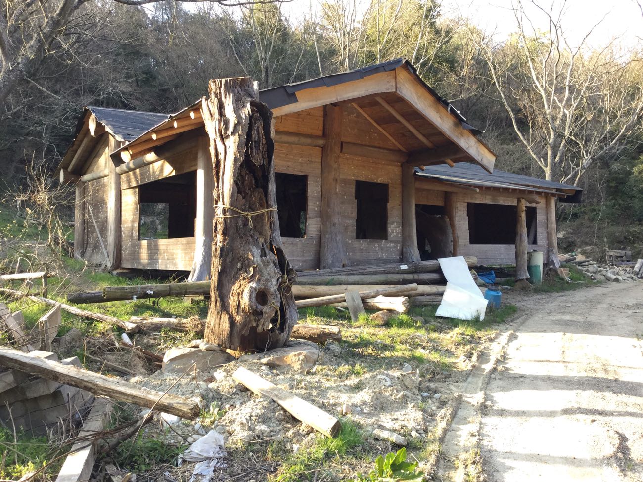 太古の郷……はこの建物?